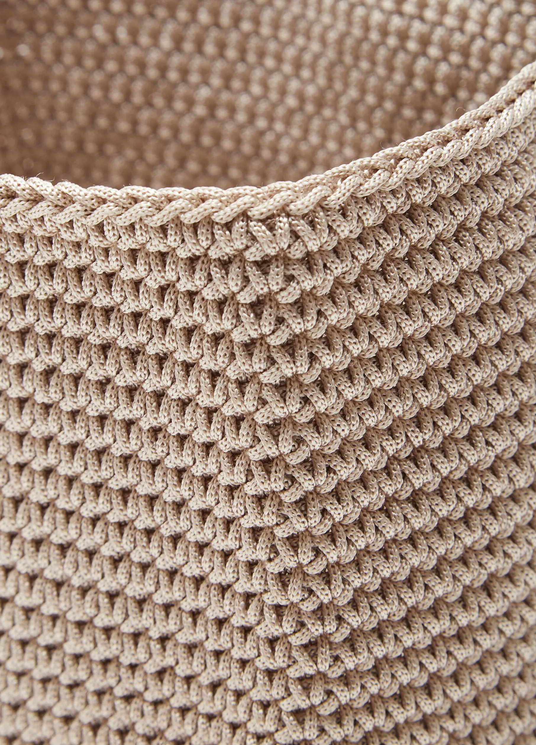 Cesto portaoggetti in tessuto intrecciato