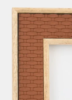 Cornice in legno con doppia texture