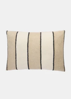 Cuscino imbottito a righe