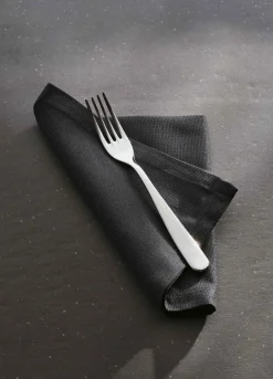 Forchetta da tavola in acciaio