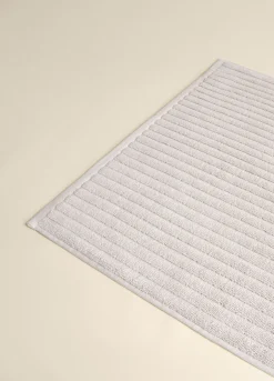 Tappeto in puro cotone jacquard a righe Made in Portugal