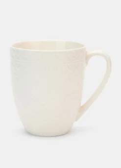 Tazza in ceramica con rilievo